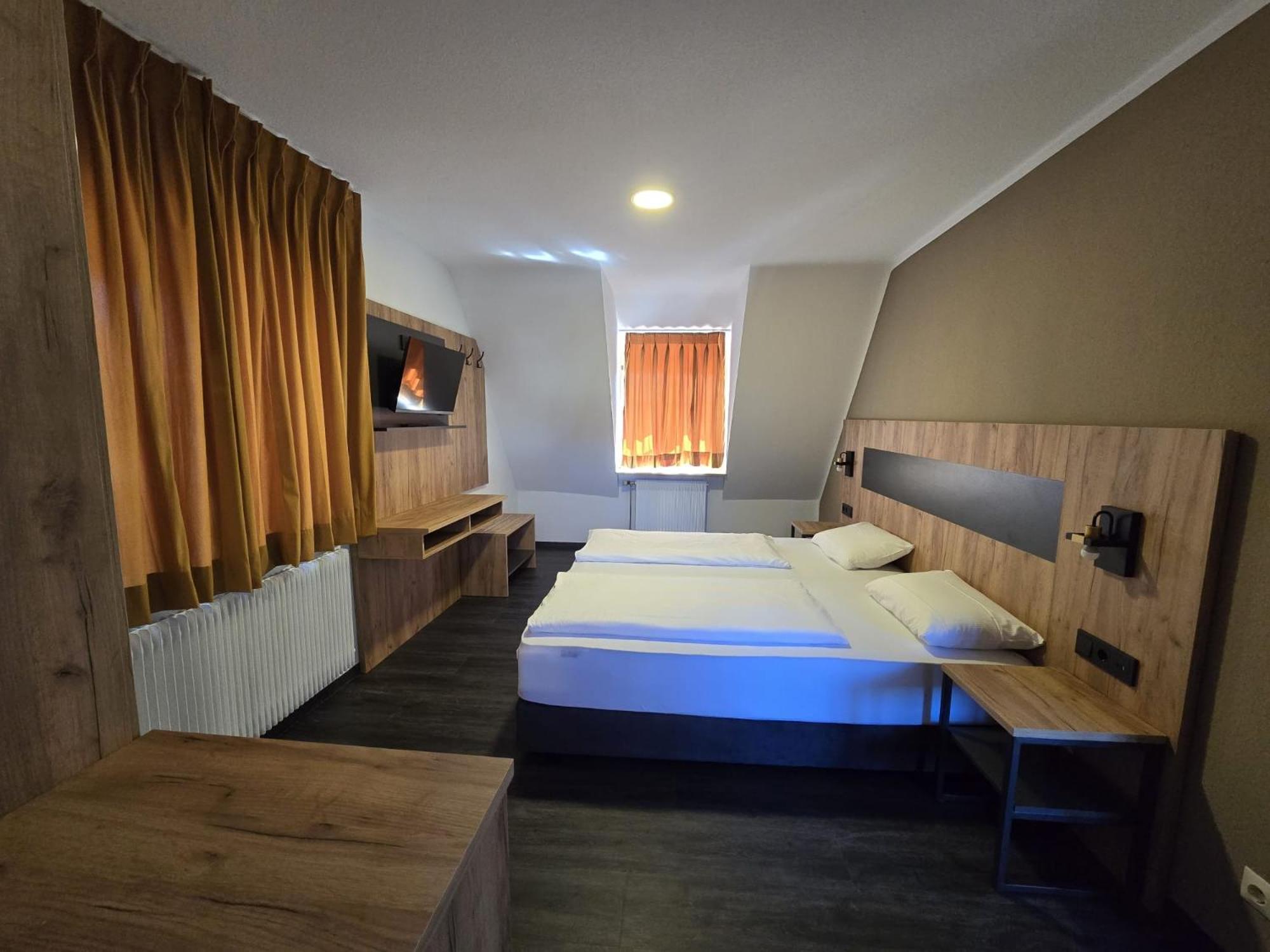 Landgasthof Kreuz Mit Gaestehaus Immendingen Екстериор снимка